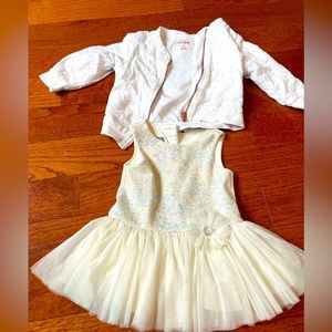 Baby girl 12 Months fancy dress and zipper top white/cream